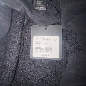 St. John Elegant Black Knitwear